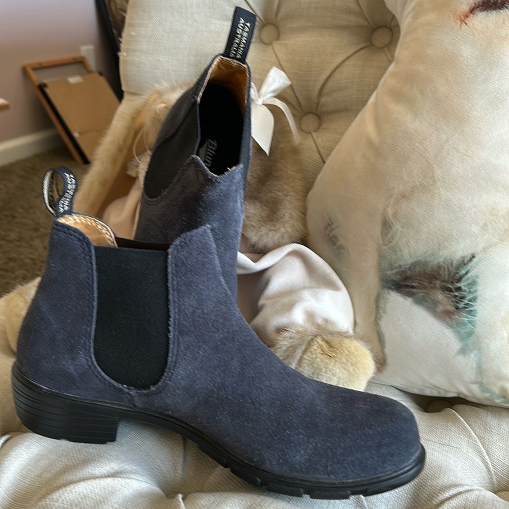 BLUNDSTONE TASMANIA BOOTS